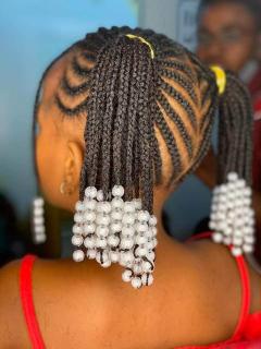 Service : tresses africaines Service : tresses africaines