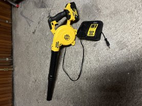 Location : autre Location : autre