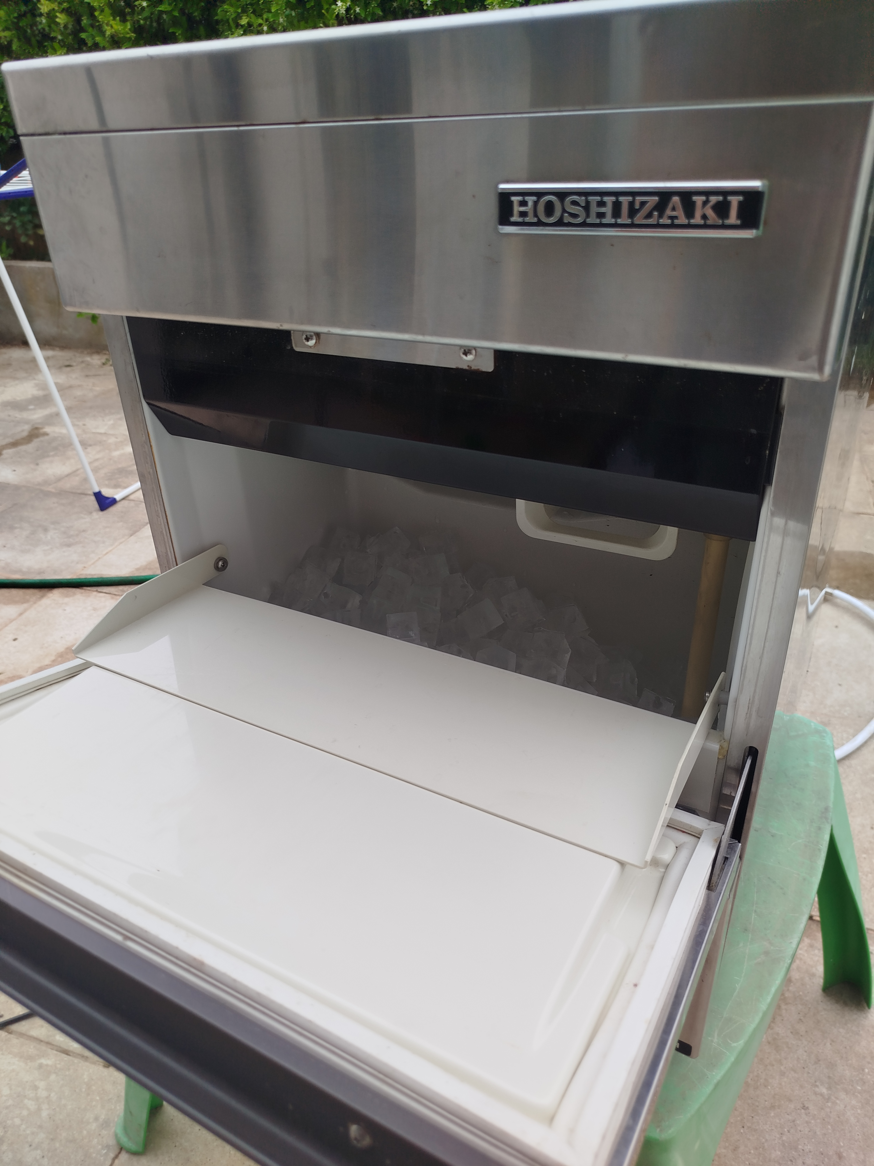 Location machine a glacons 83 entre particuliers