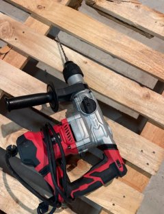 Location : perforateur Location : perforateur