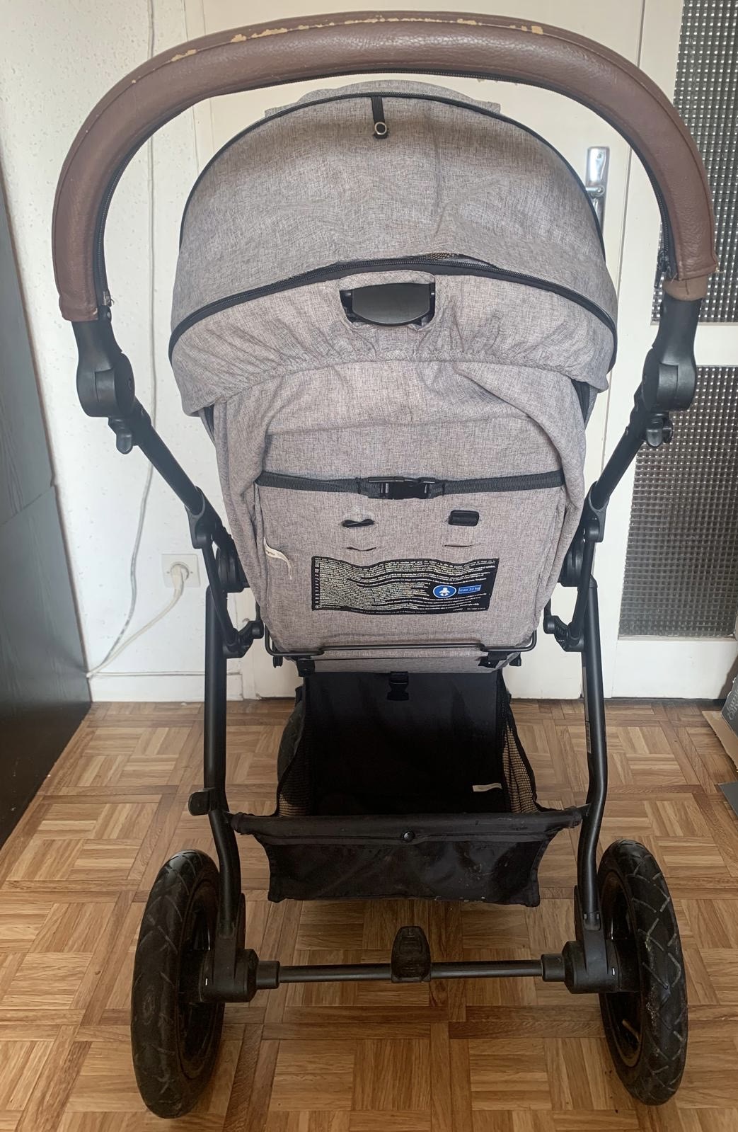 Rental Poussette between individuals (74)