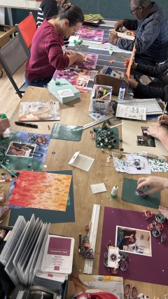 Location : autre Location : autre