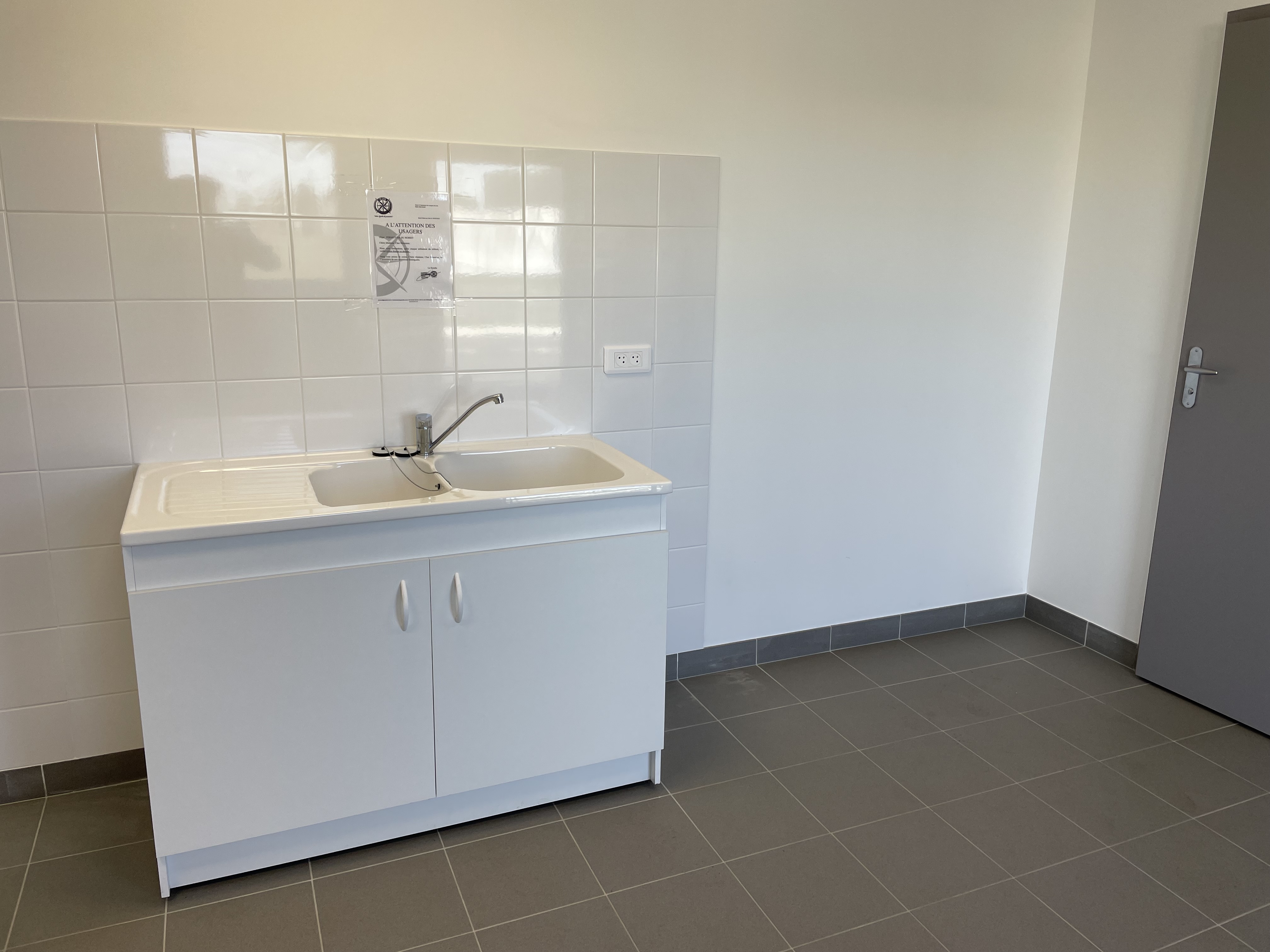 Location stockage box securise entre particuliers (79)