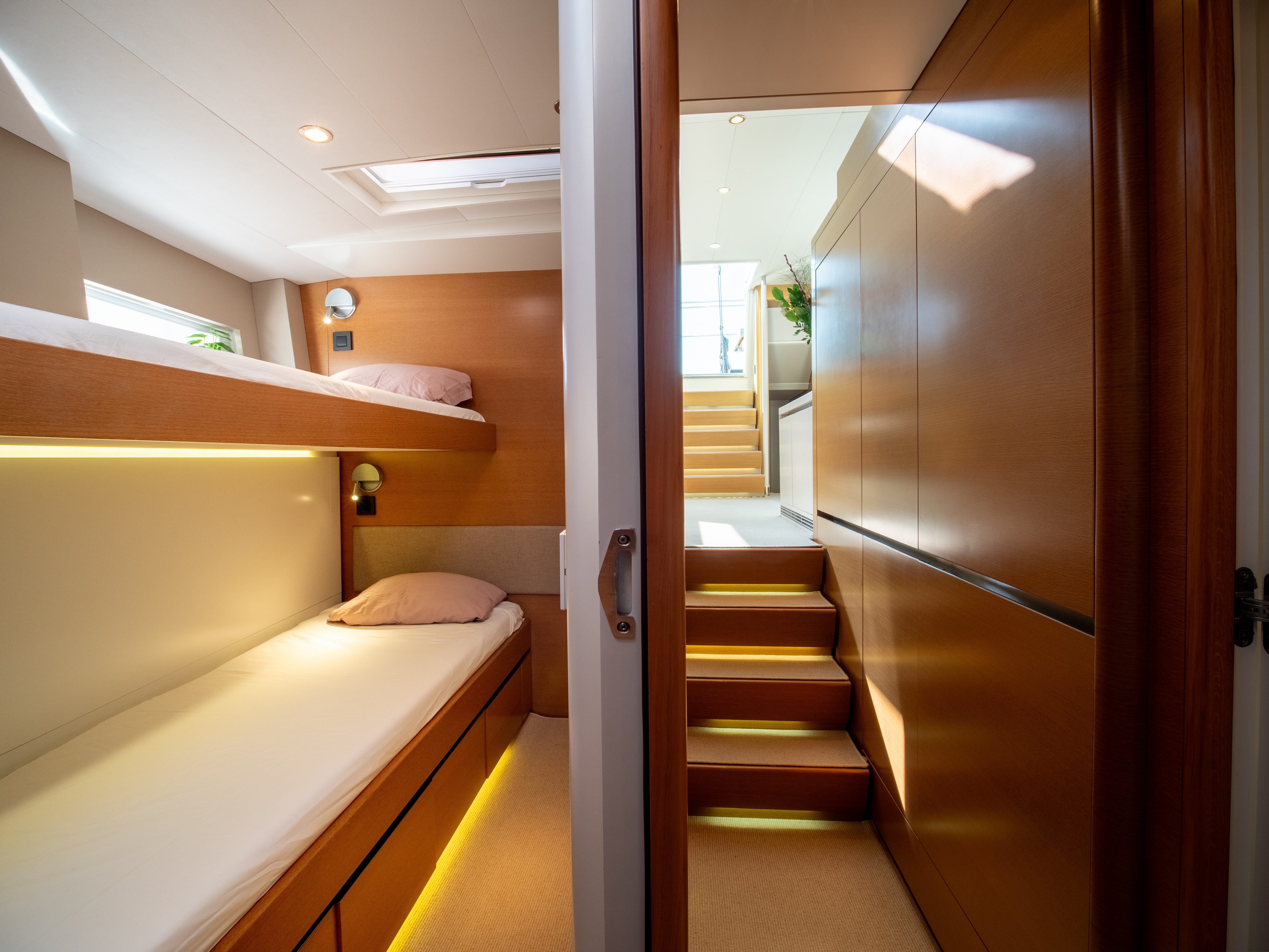 Rental Voilier between individuals (34)