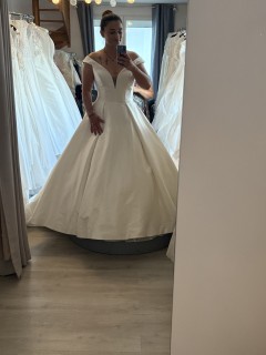 Location : robe de mariee Location : robe de mariee